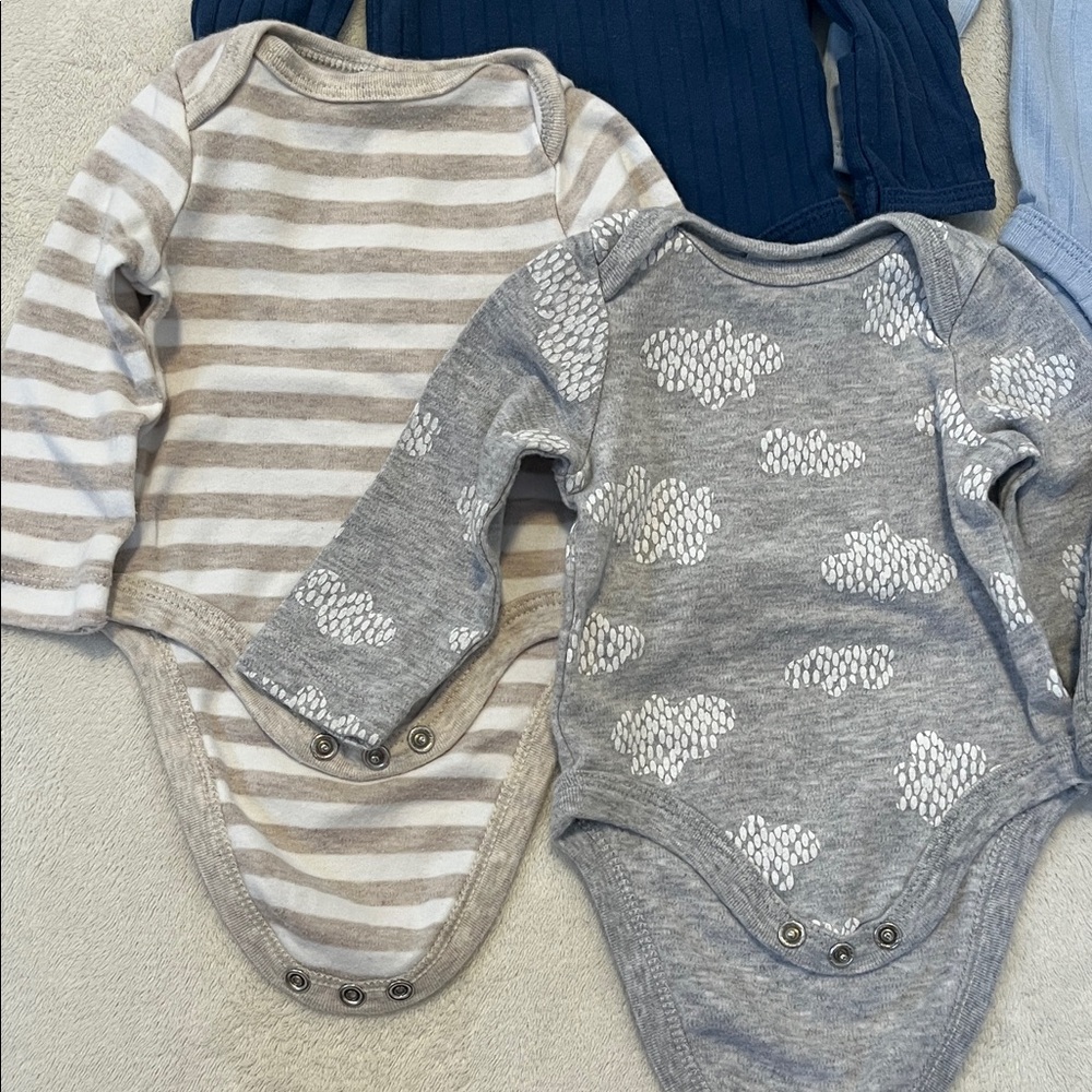 Carter's | Baby Bodysuit Lot - Picture 2 of 9